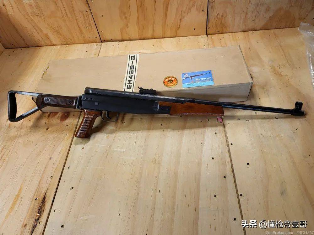 皇冠信用在线申请
_俄军缴获中国81版气枪皇冠信用在线申请
？还有百年汤姆逊冲锋枪、莫辛纳甘