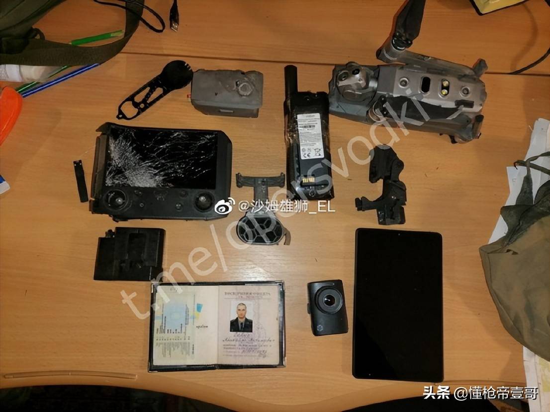 皇冠信用在线申请
_俄军缴获中国81版气枪皇冠信用在线申请
？还有百年汤姆逊冲锋枪、莫辛纳甘