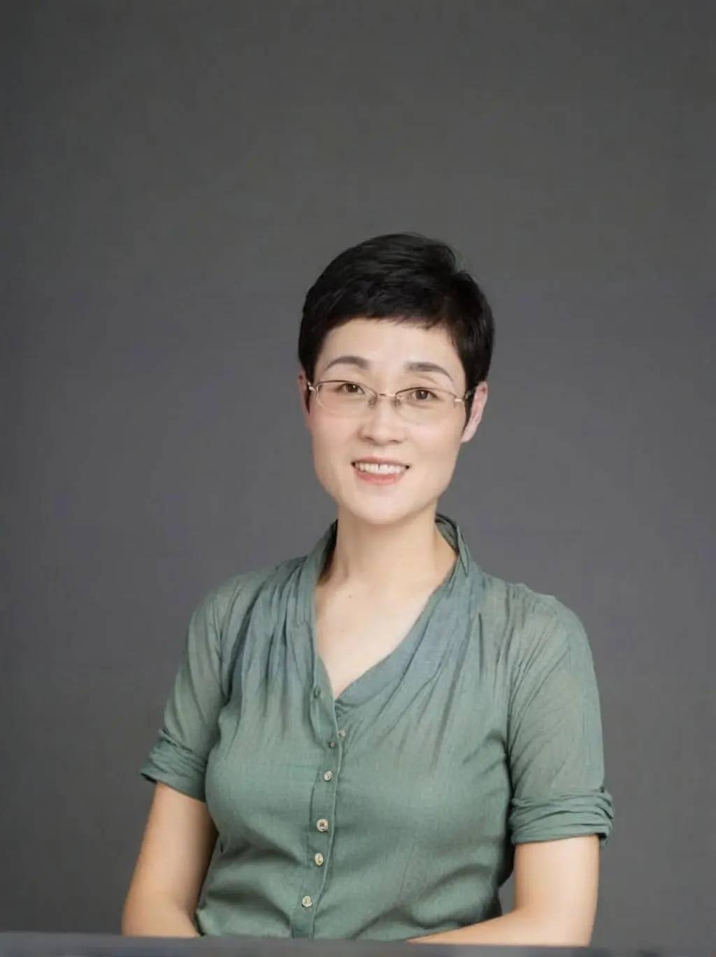皇冠信用网平台
_“刘晓艳发文”登热搜第一皇冠信用网平台
，周思成再回应：可以学历、成绩一般，但不能学历造假