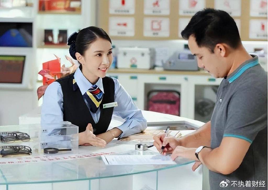 皇冠登1登2登3出租
_6月1号开始皇冠登1登2登3出租
，银行有10万以上存款的，要做好三手准备