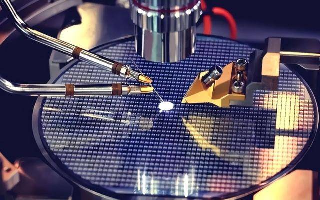 世界杯足球平台出租网场地_强抢不成世界杯足球平台出租网场地，荷兰想找代理人接手！没想到，外企直接找上安世中国