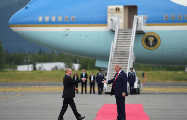 信用网怎么注册
_泽连斯基希望或彻底落空？听到红军城失守的消息信用网怎么注册
，特朗普终于明白，自己不能再跟普京斗气了！