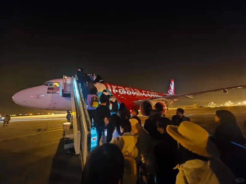 皇冠信用盘登3代理
_“现场来了多辆救护车、警车”!北京起飞国际航班皇冠信用盘登3代理
,突然折返两次,多方回应