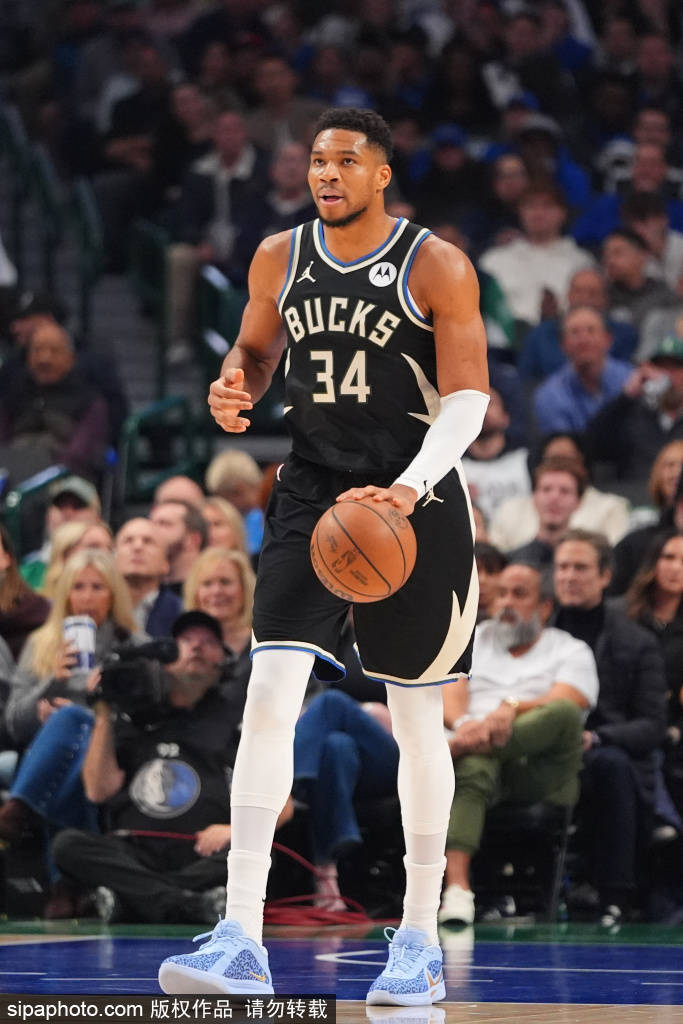 皇冠足球管理平台出租
_勒布朗·詹姆斯G联赛训练后回归湖人皇冠足球管理平台出租
,赛季首秀在即