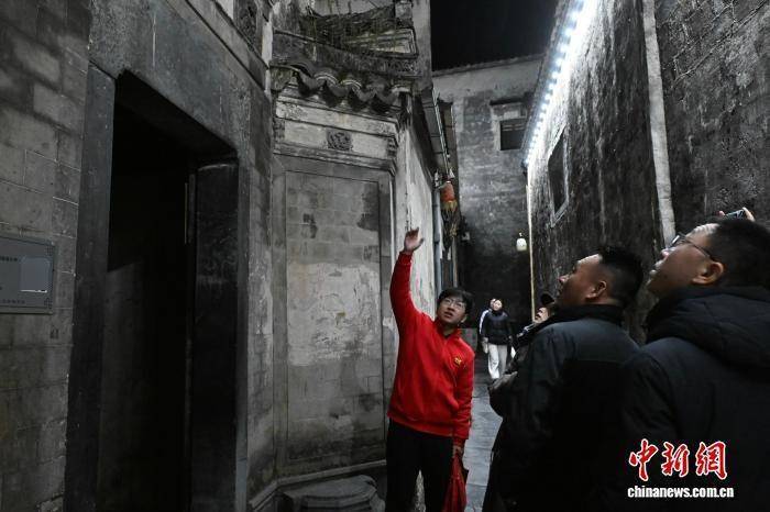 皇冠信用盘开户
_海外华媒安徽解锁古村新韵：世界文化遗产遇见光影科技