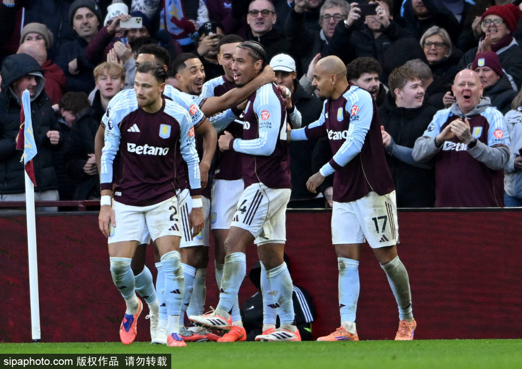 皇冠信用網如何注册
_马丁内斯的传奇之夜:7次扑救助维拉逆转阿森纳皇冠信用網如何注册
!