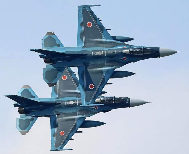 皇冠信用盘最新地址
_日本大机群挂48枚导弹模拟攻击辽宁舰皇冠信用盘最新地址
？上演“送人头”名场面