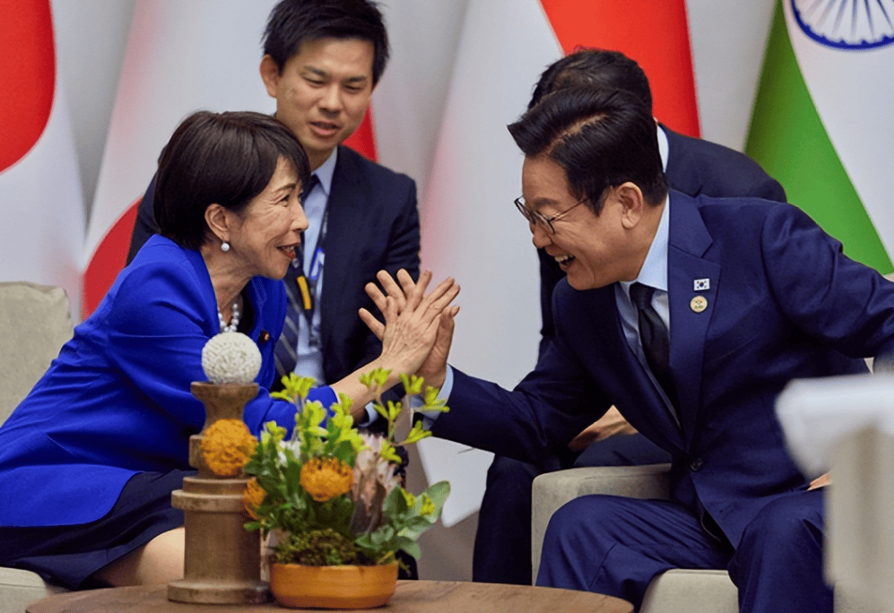 曼城 vs 多特蒙德
_李在明还未登机访华曼城 vs 多特蒙德
，日韩就共同抗议中国？韩国总统已先和高市早苗约好见面地点