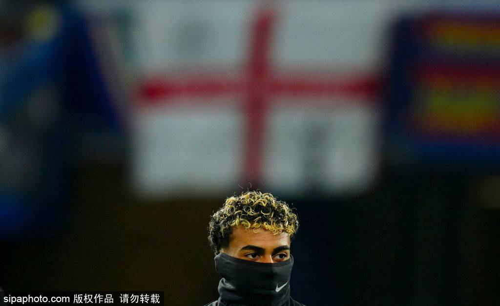 欧冠足球比分
_切尔西预测首发阵容对阵埃弗顿：帕尔默与埃斯特旺首次同场首发欧冠足球比分
，蓝军能否止住颓势？