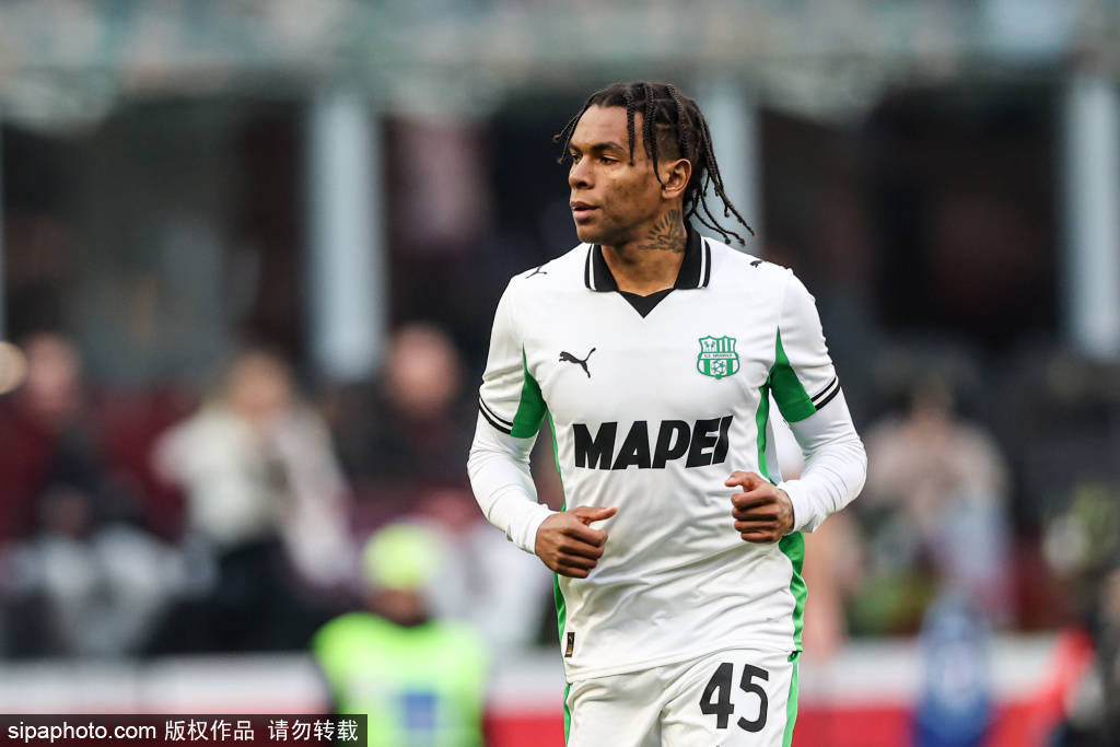 西班牙足协乙组联赛_大中锋加盟米兰只差官宣西班牙足协乙组联赛，可阿莱格里还想要租借阿森纳9号？