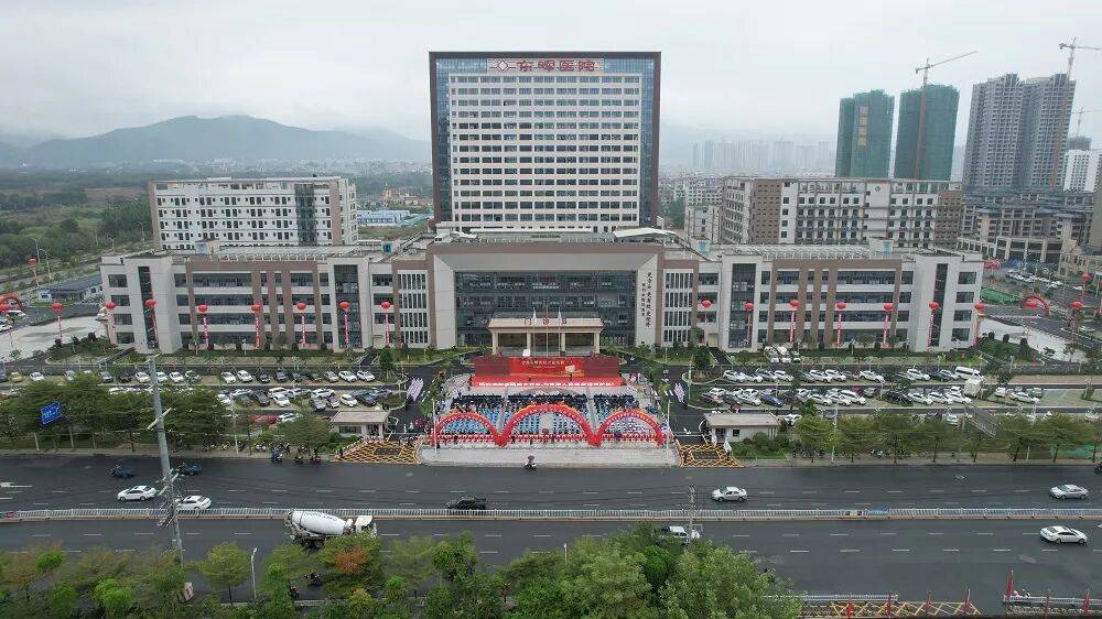 毕尔巴鄂竞技vs阿森纳_上市首日暴跌近50%！华东最大民营医院港股“首秀”翻车毕尔巴鄂竞技vs阿森纳，第三家明基要走出江苏了？