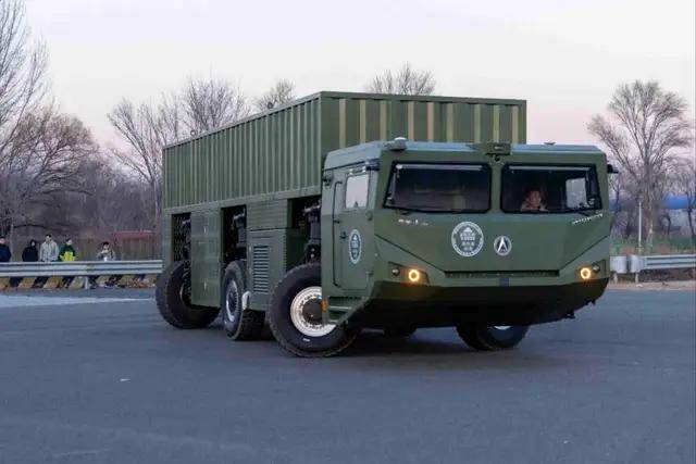 切塞纳vs恩特拉
_全球独一份切塞纳vs恩特拉
,中国洲际导弹车为啥要“横着走”?这里面真有大讲究