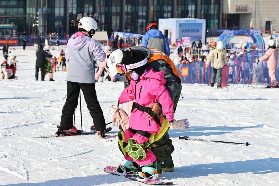 俱乐部友谊赛_董宇辉刚走俱乐部友谊赛，长春就被全网“追问”！这里到底还有多少惊喜？