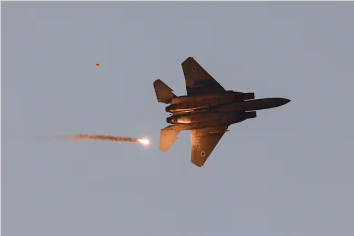 皇冠代理返水_已经晚了？特朗普正评估对伊动武方案皇冠代理返水，神秘强援已帮助伊朗切断星链！