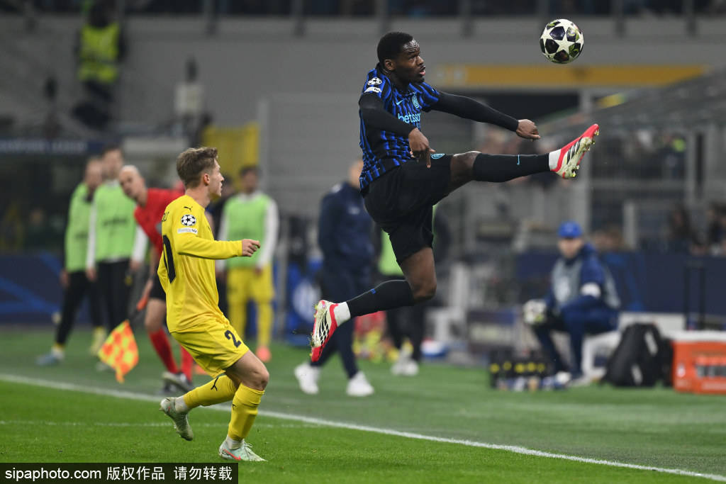 怎么注册皇冠信用盘_这脚漂亮！迪马尔科不停球小角度推射破门怎么注册皇冠信用盘，国米1-0领先