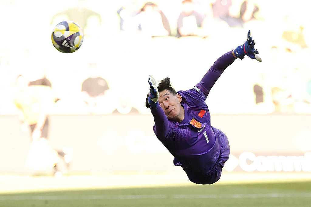 新2网址大全_FIFA系列赛-9分钟丢两球 国足全场仅1射正0-2不敌喀麦隆