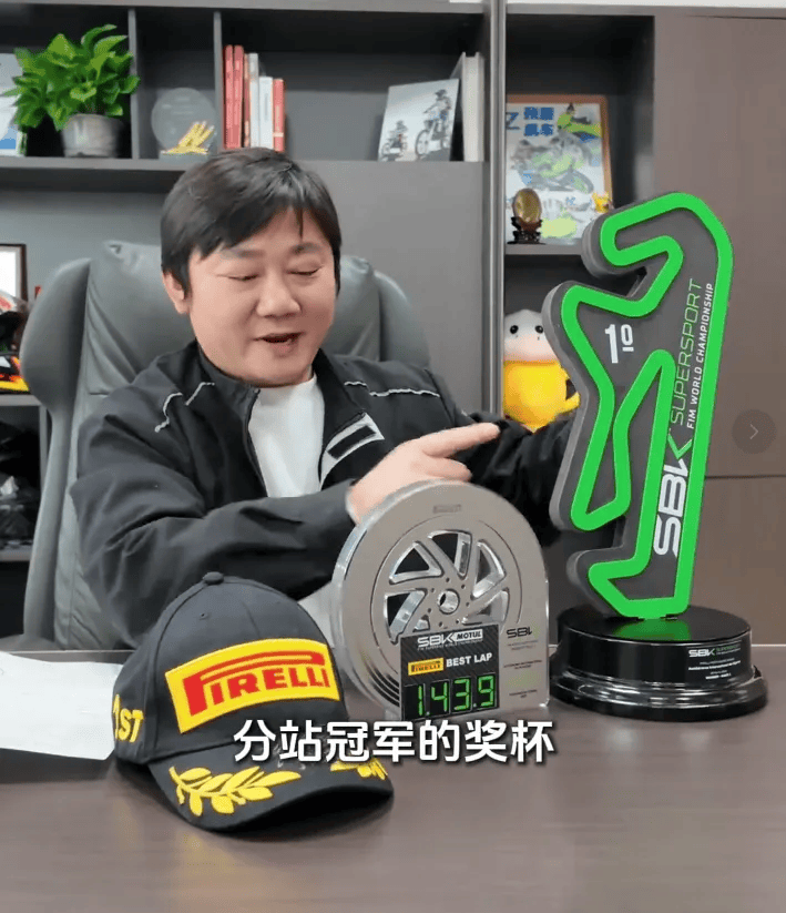 皇冠信用网在哪里开通_李亚鹏最新澄清：陈光标是真金白银捐了1000万元皇冠信用网在哪里开通，已经到账，非常感恩感谢