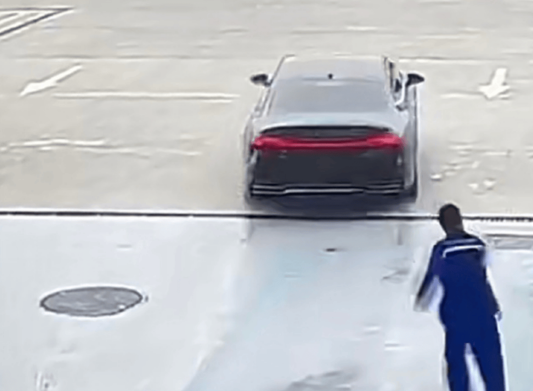 如何申请到皇冠信用网_合肥警方通报“奥迪车加油后逃单”：涉案驾驶人马某庆（男如何申请到皇冠信用网，21岁，外省人）已被行拘