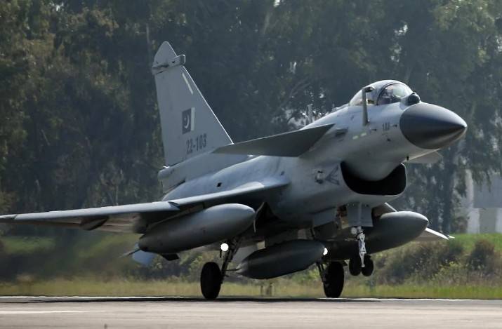 体育皇冠信用网_不给以色列偷袭机会体育皇冠信用网，巴基斯坦出动20架歼-10，全程护送伊朗代表团回国！